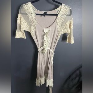 Size L boho lace detailed dress